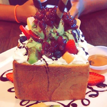 Cafe LaTTea - matcha temptation gelato honey cake - Cafes Near Me - Cupertino, California