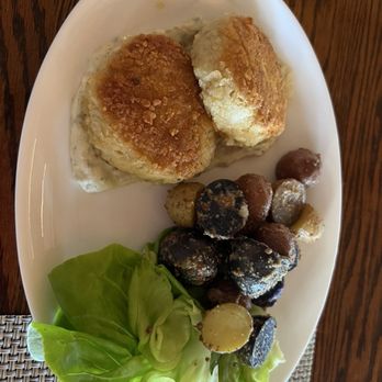 Ocean House - Crab cake with potatoes - Hotels Near Me - Watch Hill, Rhode Island Ocean House - Crab cake with potatoes - Hotels Near Me - Watch Hill, Rhode Island