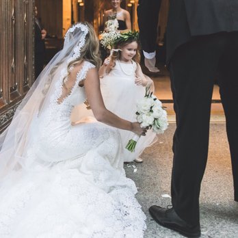 Vintage And Nouveau - My bouquet and the flower girl crown! - Florists Near Me - Colonia, New Jersey Vintage And Nouveau - My bouquet and the flower girl crown! - Florists Near Me - Colonia, New Jersey