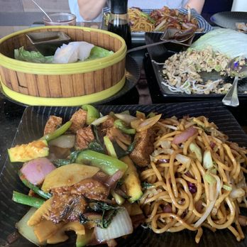 Folsom Palace - Asian Fusion Near Me - El Dorado Hills, California