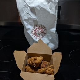 Fried Chicken 2 legs and 2 wings.