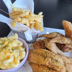 Aunt Bill's Soul Food Cafe