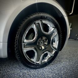 Premium Detailing - Classic pristine rims, meticulously detailed.