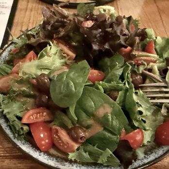 New Jersey Pizza - House Salad w/ Balsamic - Pizza Near Me - Flagstaff, Arizona New Jersey Pizza - House Salad w/ Balsamic - Pizza Near Me - Flagstaff, Arizona