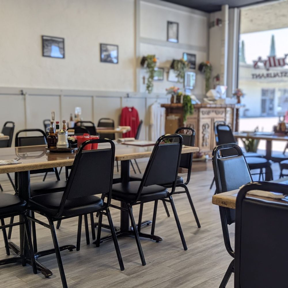 Cully's Restaurant - Dining room, Cully's Restaurant, Poway Ca - Breakfast & Brunch Near Me - Poway, California Cully's Restaurant - Dining room, Cully's Restaurant, Poway Ca - Breakfast & Brunch Near Me - Poway, California