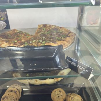 Cuts & Slices - Pizza Near Me - St Albans, New York