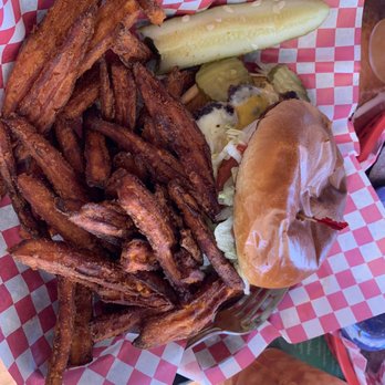 Oscar's Cafe - Murder Burger - Mexican Near Me - Springdale, Utah