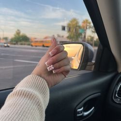 Lynn Nails