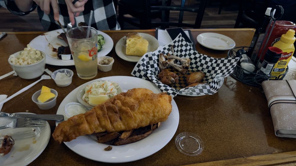 Food from Saloon No  6