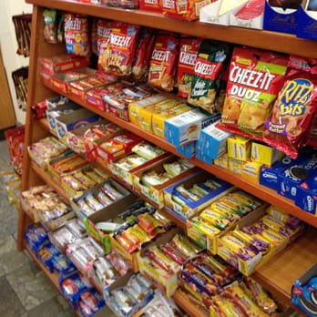 Malibu Canyon Shell - Snacks - Car Wash Near Me - Calabasas, California