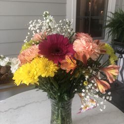 Shallotte Flower - No style - cheap flowers - big disappointment.