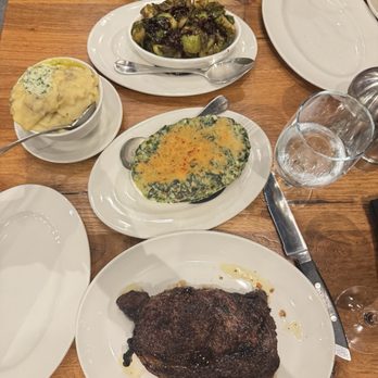Del Frisco's Grille - Steakhouses Near Me - New York, New York Del Frisco's Grille - Steakhouses Near Me - New York, New York