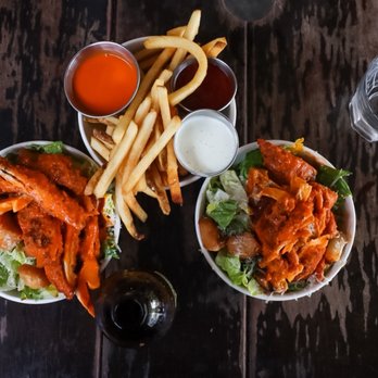 Berkeley’s - Bars Near Me - Charleston, South Carolina