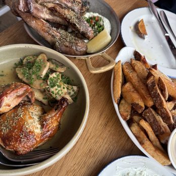 Mamakas Taverna - Greek Near Me - Toronto, Ontario Mamakas Taverna - Greek Near Me - Toronto, Ontario