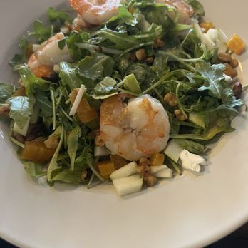 Drift on Mill - Beet salad with shrimp - Cocktail Bars Near Me - Bristol, Pennsylvania