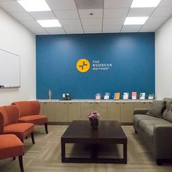Egoscue Del Mar - Make yourself comfortable in our waiting area