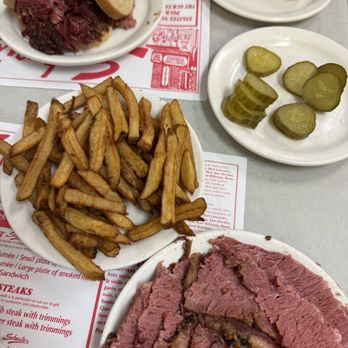 Schwartz's - Delis Near Me - Montreal, Quebec