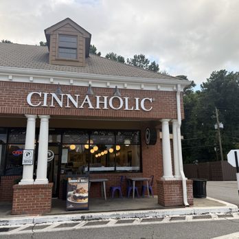Cinnaholic - Bakeries Near Me - Dunwoody, Georgia