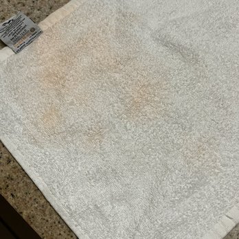 Comfort Suites - Dirty towels - Hotels Near Me - Eufaula, Alabama Comfort Suites - Dirty towels - Hotels Near Me - Eufaula, Alabama
