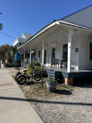 Mockingbird Cafe by null