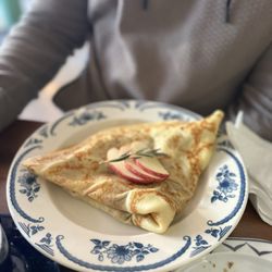 Seven Swans Crêperie KC - Crêpe