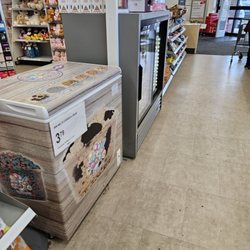 Walgreens - Checkout line