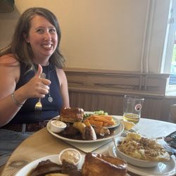 Saracens Head - Beef roast dinner