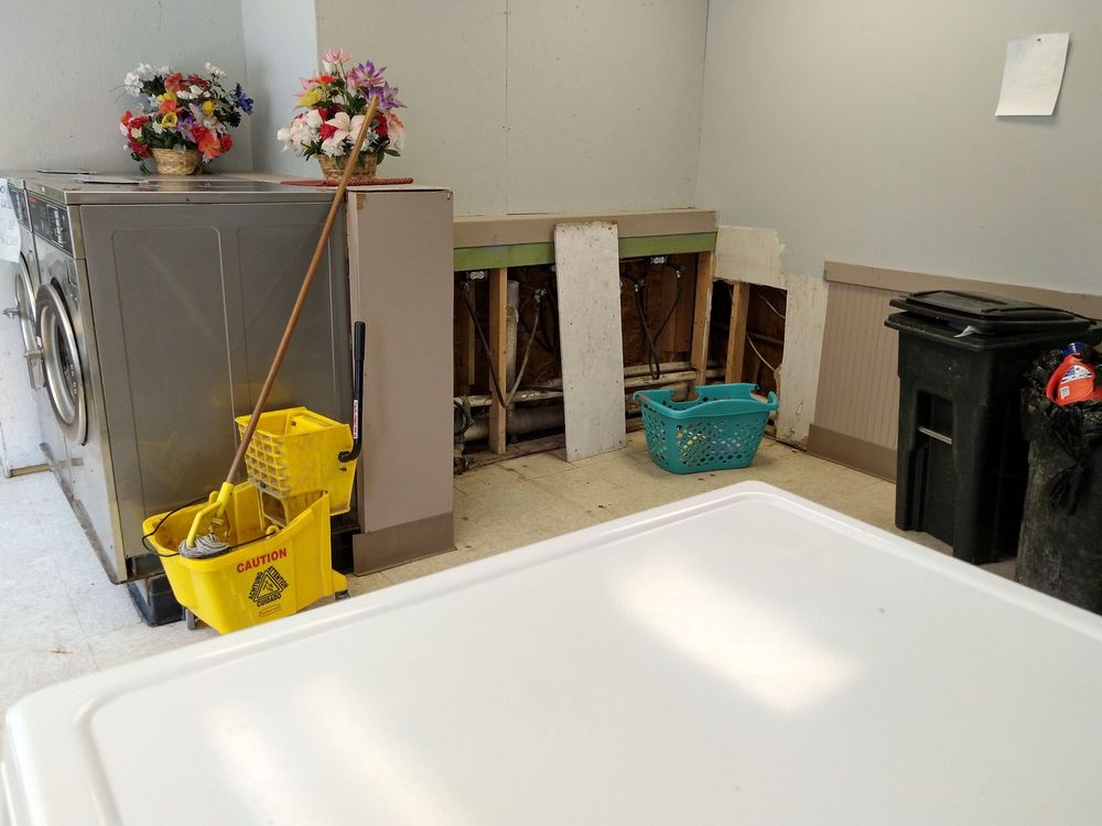 CROWN POINT CAR WASH & LAUNDROMAT Updated August 2024 Main St