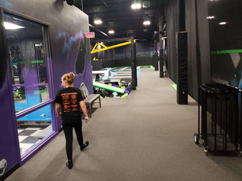 ELEVATE TRAMPOLINE PARK 10 Photos & 13 Reviews Trampoline Parks