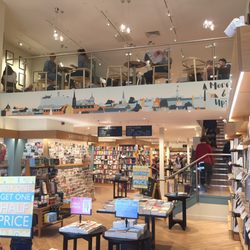 Waterstones - Lovely new store