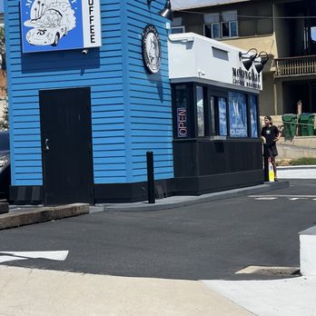 MoonGoat Coffee Roasters - Outside - Coffee & Tea Near Me - Laguna Beach, California