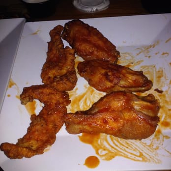 Friendly Confines - Best wings and cubbie claws - Sports Bars Near Me - Winter Park, Florida