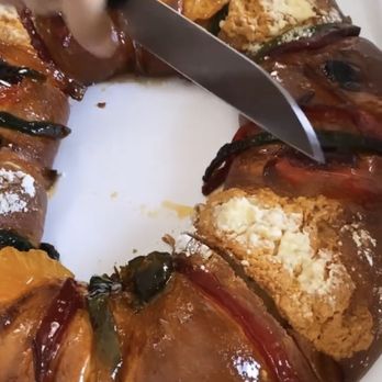 Marissa's Bakery - Rosca de reyes - Bakeries Near Me - Minneapolis, Minnesota Marissa's Bakery - Rosca de reyes - Bakeries Near Me - Minneapolis, Minnesota