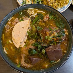 Bún Bò Huế / 顺化牛肉粉 Bún Bò Huế / 顺化牛肉粉
