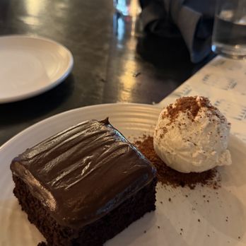 Pizzana - Houston - Chocolate cake - Pizza Near Me - Houston, Texas Pizzana - Houston - Chocolate cake - Pizza Near Me - Houston, Texas