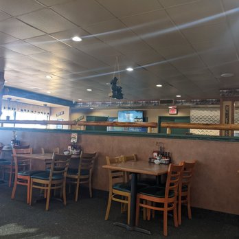 Black Bear Diner Barstow - Main Dining Area - Breakfast & Brunch Near Me - Barstow, California Black Bear Diner Barstow - Main Dining Area - Breakfast & Brunch Near Me - Barstow, California