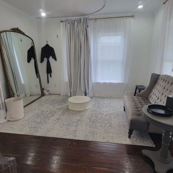 Elle Mae Bridal - Fitting room - Bridal Near Me - Magnolia, Texas Elle Mae Bridal - Fitting room - Bridal Near Me - Magnolia, Texas