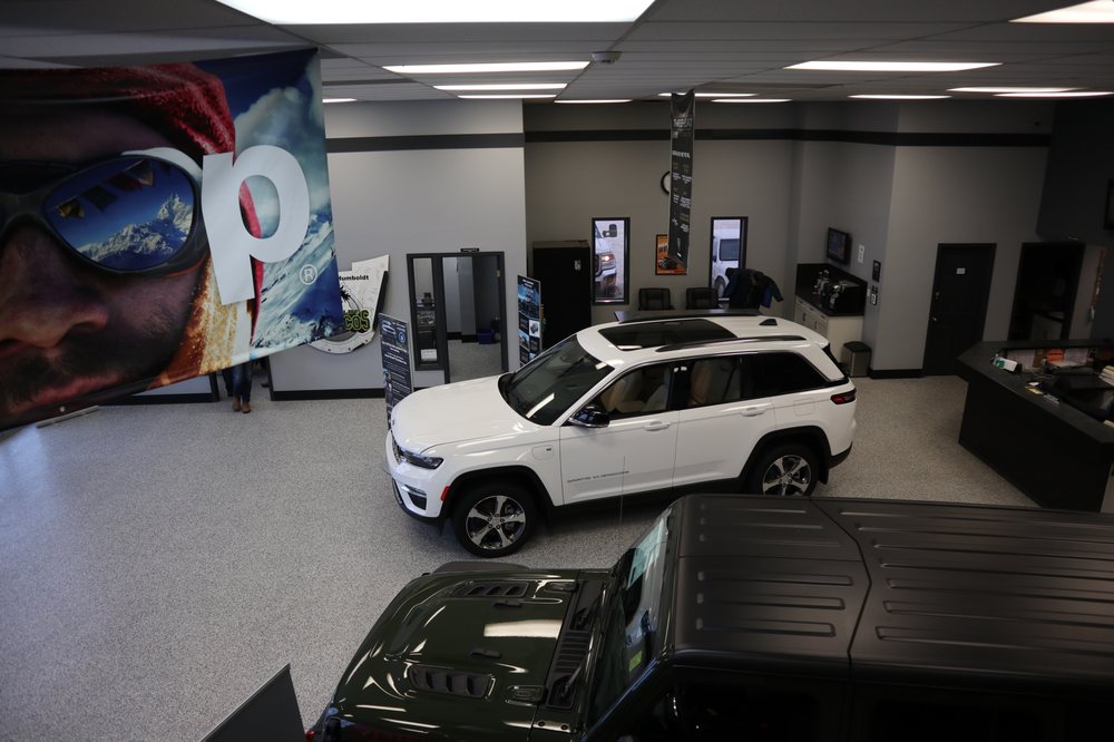 SOUTH 20 DODGE CHRYSLER Updated September 2024 81 Main Street