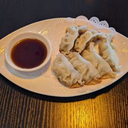 Oryza Poke & Ramen - Gyoza