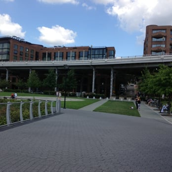 Georgetown Waterfront Park - Parks Near Me - Washington, DC, District of Columbia Georgetown Waterfront Park - Parks Near Me - Washington, DC, District of Columbia