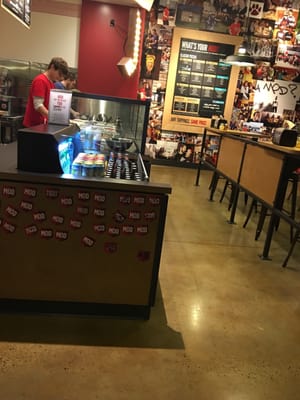 MOD Pizza by null