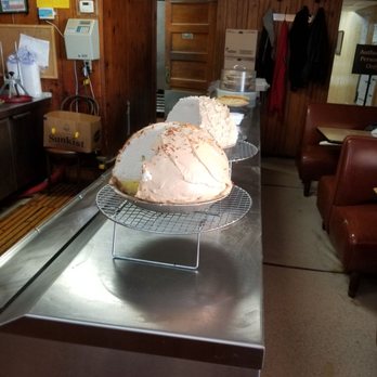 Tip Top Cafe - Mile high lemon meringue pie - American Near Me - San Antonio, Texas Tip Top Cafe - Mile high lemon meringue pie - American Near Me - San Antonio, Texas