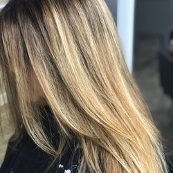 Southern Roots Salon