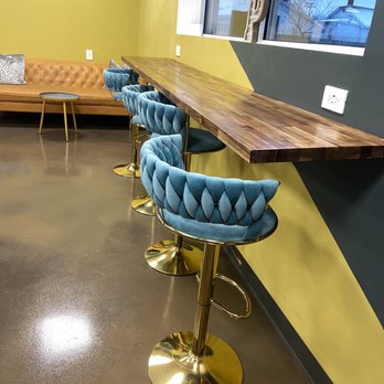Porter Coffee - Seating area - Coffee & Tea Near Me - Shelbyville, Indiana