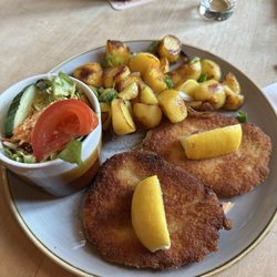 Alter Bahnhof - Wiener Schnitzel mit Bratkartoffel