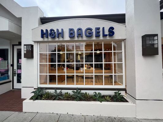 H&H Bagels by null