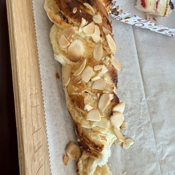 Brecotea - Almond & cranberry pastry - Bubble Tea Near Me - Midlothian, Virginia