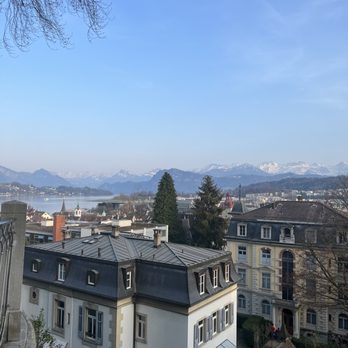 Die Museggmauer und ihre Türme - Fabulous view and great place to picnic and watch the sunset. - Landmarks & Historical Buildings Near Me - Luzern, LU