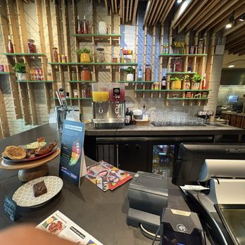 Nando's Peri-Peri - Check in counter - Chicken Shop Near Me - Chicago, Illinois