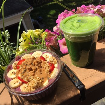 Energize - Açaí bowl with one of the green juices - Juice Bars & Smoothies Near Me - Brighton, Massachusetts